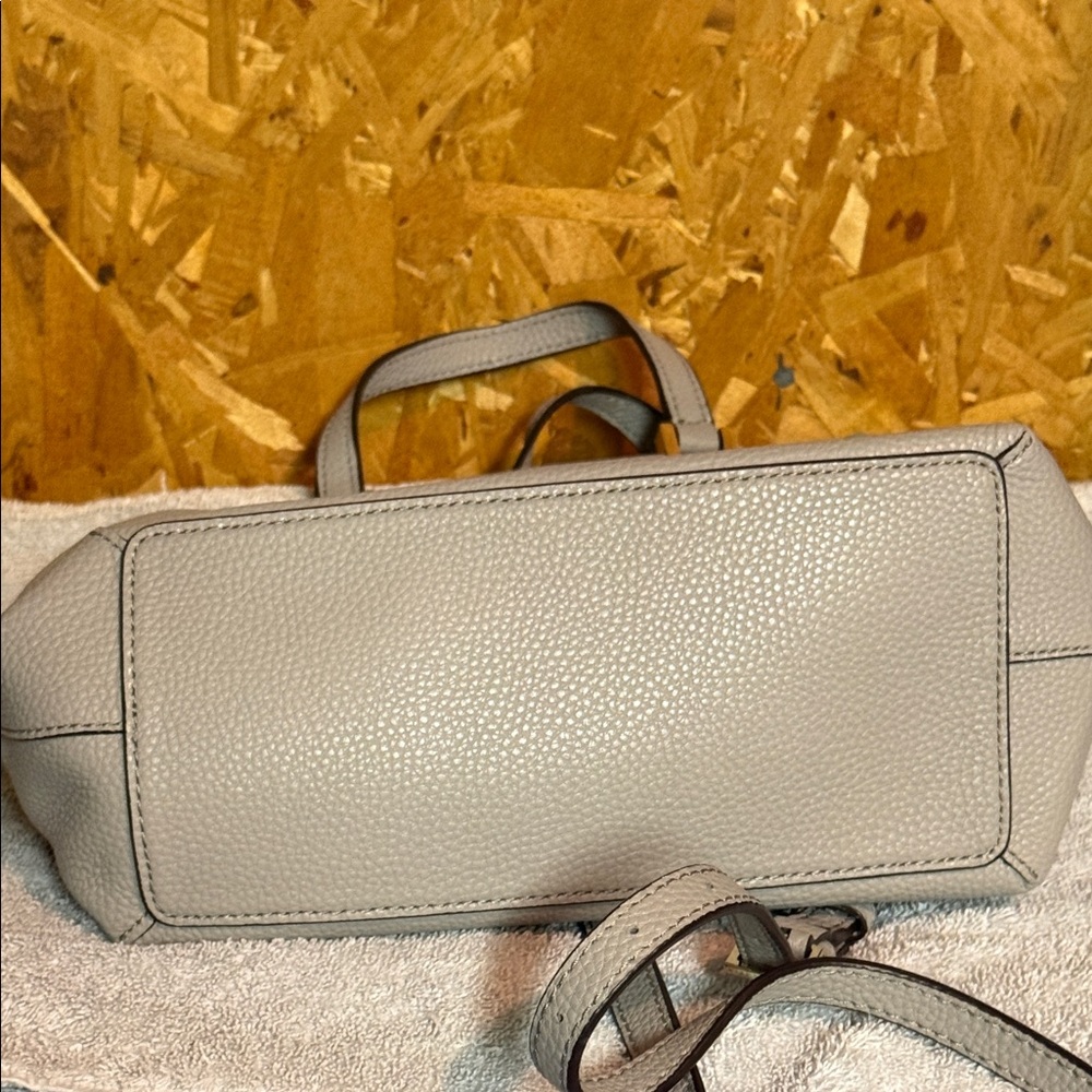 Kate Spade Gray Shoulder Bag with Bow Accent - Picture 10 of 10